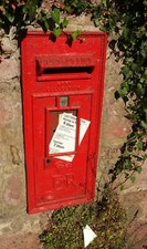 Foto 6x4 Briefkasten, Woodway Road, Teignmouth A close view of Elizabeth II c2020