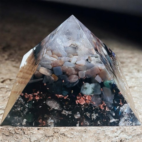 Orgonit pyramide jahr - orgonit,