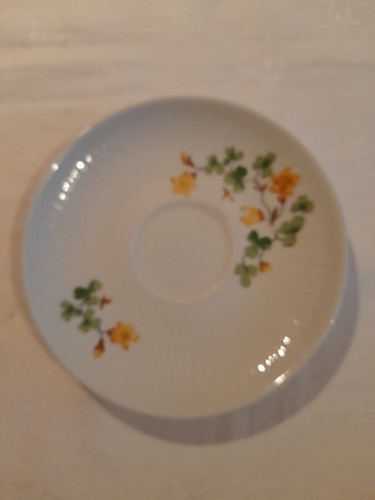Untertasse unterteller 1777 - /,