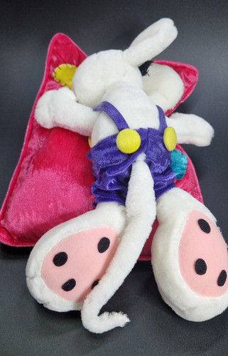 Diddl maus auf rosa samtkissen - diddl-maus,