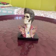DEAD ELVIS