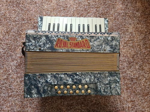 Vintage akkordeon royal - –,