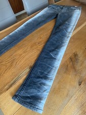 Jeans v. Philipp Plein Sud