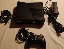 Microsoft Xbox 360 Slim 4 Gb