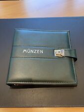 Pecunia Münzalbum Kunstleder wattiert mit 3 Hüllen je 30 Taschen 35x35 mm