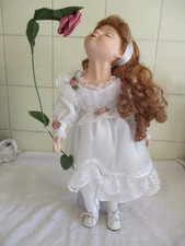 Porzellanpuppe mit Puppenständer ca 40 cm