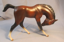 Porzellan Pferd Goebel , Spielendes Fohlen, 19 cm x 9 cm, Klebestelle