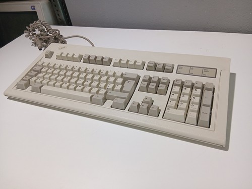 Ibm model cod 1391404 qwerty - ibm,