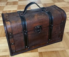 Schatztruhe Vintage Koffer aus
