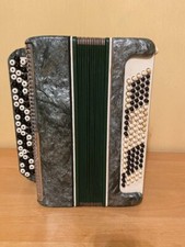 Knopfakkordeon Tenor 100 Bass