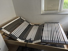 Pflegebett, elektrisch, Krankenbett, Seniorenbett mit Fernbedienung