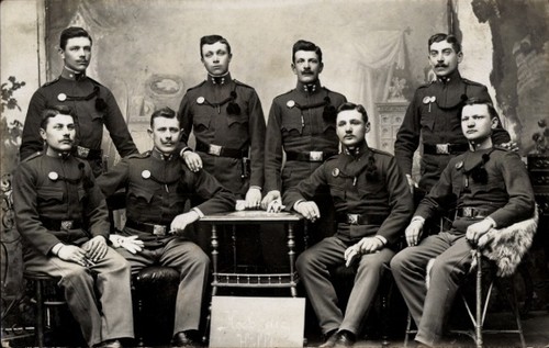 Foto kuk armee - ak, soldaten