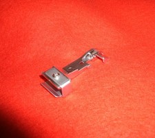 Kräuselfuß Overlock für