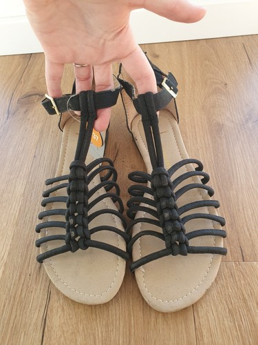 Schwarze römersandalen - schwarze,