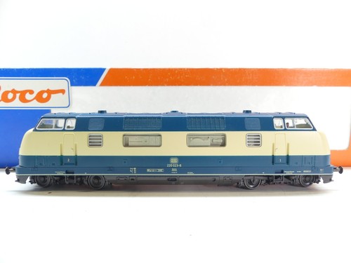 Roco 43524 diesellok - roco, br220