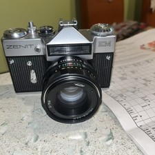 Foto - Technik Fotoapparat ZENIT - EM mit Objektiv Helios - 44 M  , 2/58