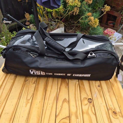 Vise three ball tote - three,