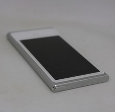 Apple iPod Nano 7. Generation Silber 16GB Bluetooth MP3 Player