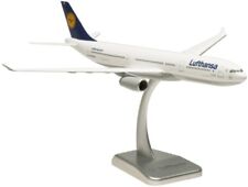 Limox Airbus A330-300 Lufthansa D-AIKL 1:200 Modellflugzeug