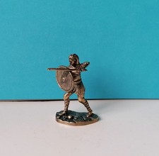 Kriegerin mit Schwert und