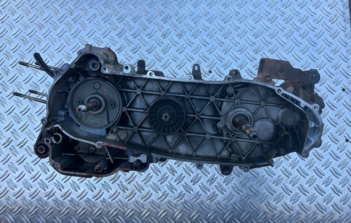 Motorblock und getriebe - und,
