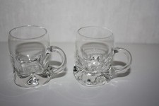 2 gr. alte Glas Humpen