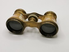 Antikes Opernglas Messing mit Perlmutt im Lederetui