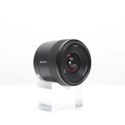 Sony 11mm aps c - e, f1.8
