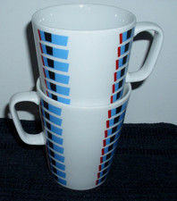 2 Ikea Henkel-Becher VINTAGE Kaffeebecher abstrakt weiß blau schwarz Nr. 13781