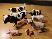 Schleich Bauernhoftiere Set 8teilig, Kühe, Schafe, Hase, Ferkel