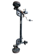 Renault Twingo 2 II / 1.2 / Hinterachse Achse Hinten Achsträger Bremstrommel