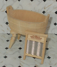 Bodo Hennig Holzbottich / Waschzuber auf Bock mit Waschbrett Puppen Waschküche