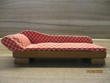 Alte Ottomane/Puppensofa aus den 1950er Jahren