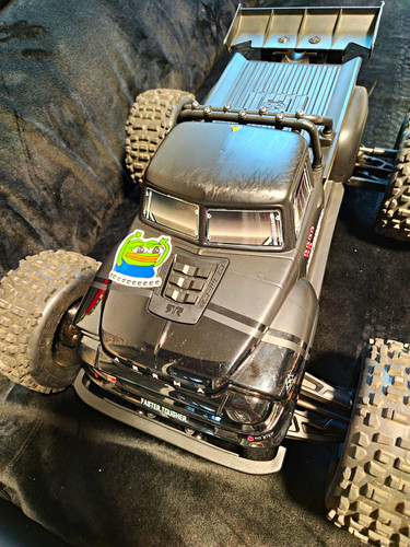 Arrma notorious blx 8 6s - v6,
