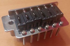 Tremolo mit Graph Tech String Saver Saddles/Saitenreiter/Brückchen, komplett