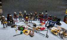 28473. Playmobil  -  verschiedene Ritter  -  14 Stück und Zubehör