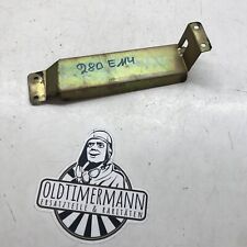 Halter Steuergerät Motorraum