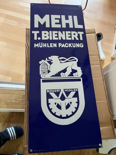 Emailleschild alt