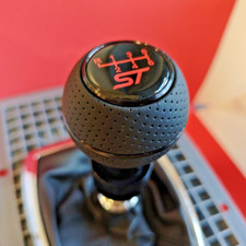 SCHWARZ LEDER 6-Gang SCHALTKNAUF für FOCUS MK3 MK4 FIESTA MK7 MK8 RS ST KUGA 2.0