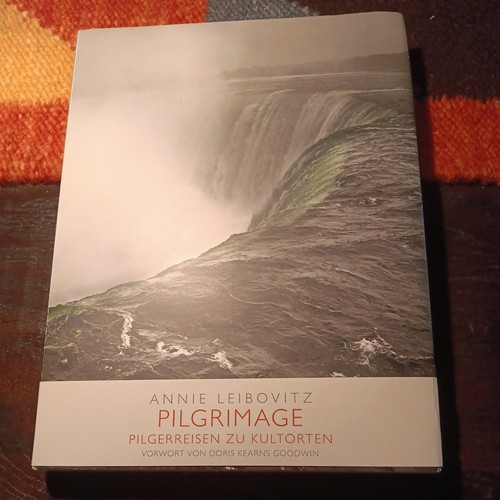 Annie leibovitz pilgrimage - annie,