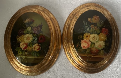 Zwei ovale blumenstilleben mit - blumenstilleben,