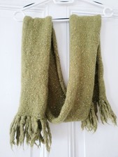 Handgestrickter Schal, grün, Strick, Fransen, lang, Wolle