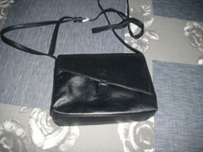 VOI, kleine Umhängetasche, echtes Leder, schwarz, ca. 23x16x5 cm