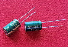 4 Stück 2200uF 10V ELKO