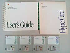 Apple Macintosh Classic with