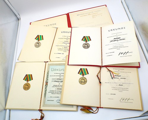 Konvolut ddr urkunden - konvolut, nva