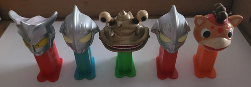 Bandai mini pez - pez, ultraman