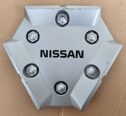 Original nissan radnabendeckel - nissan,