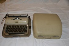 Kofferschreibmaschine Triumph Gabriele Reiseschreibmaschine Retro Vintage Deko