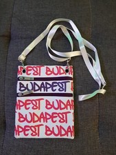 Robin Ruth Tasche Schultertasche Handtasche Budapest weiß pink